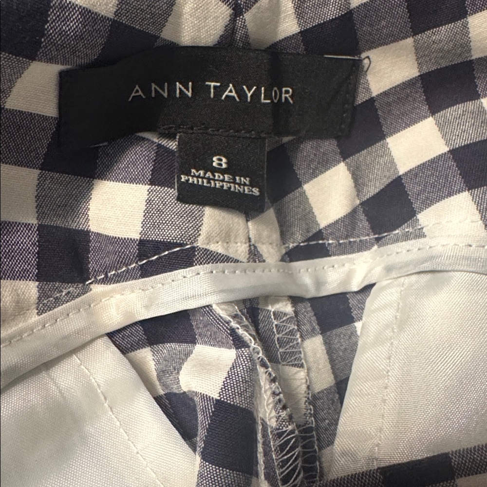 Ann Taylor Navy‎ and White Gingham Cropped Pants - Picture 9 of 9